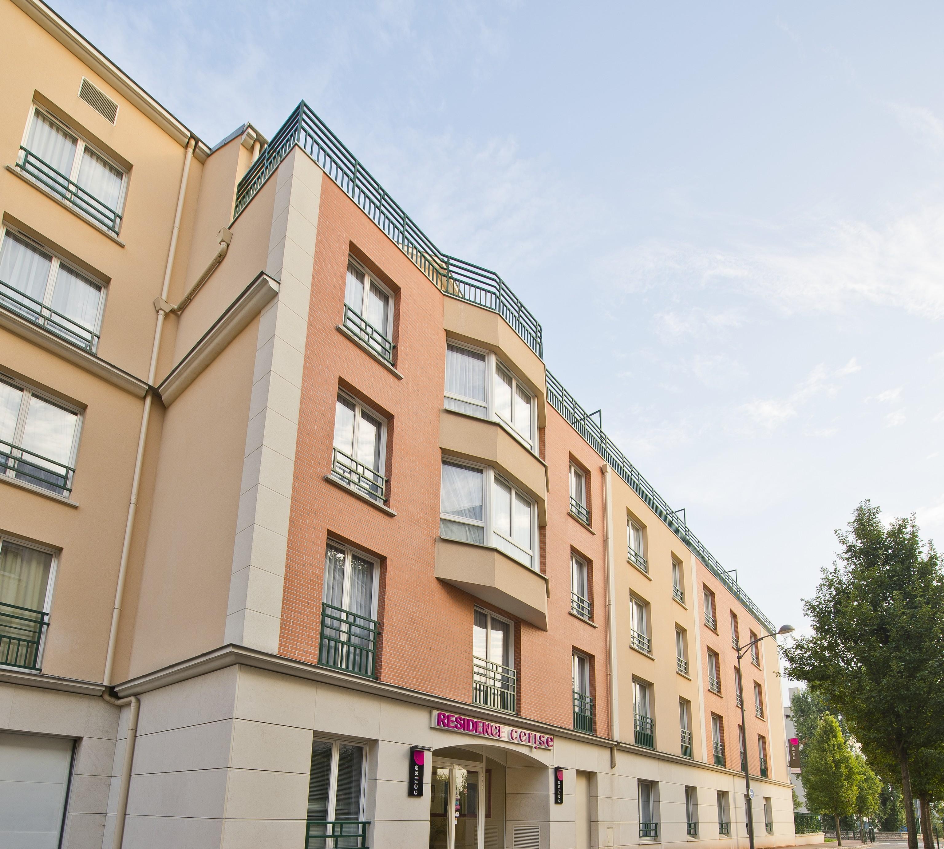 Hotel Cerise Шату Екстер'єр фото