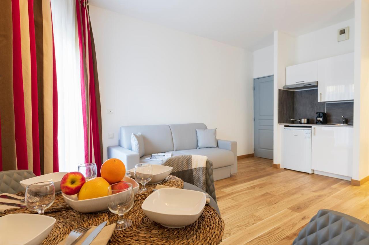 Hotel Cerise Шату Екстер'єр фото